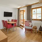 Apartment Haus Altana *